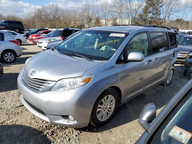 Toyota Sienna xle (2011)