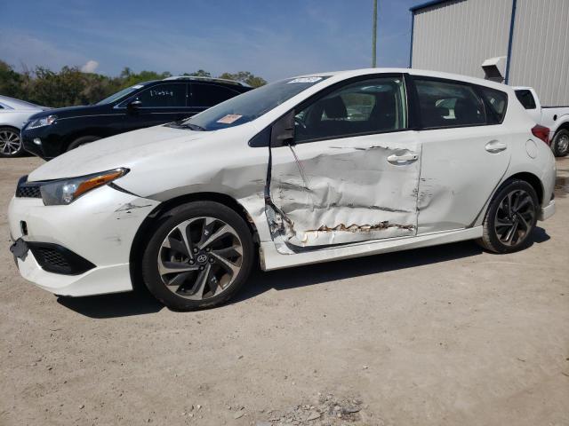 Toyota Scion im (2016)