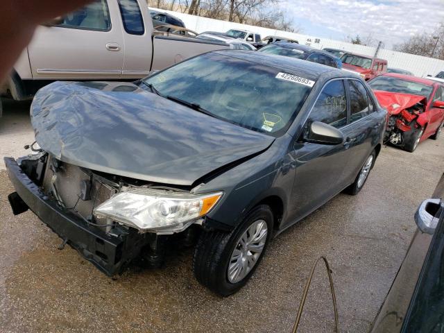 Toyota Camry le a (2012)