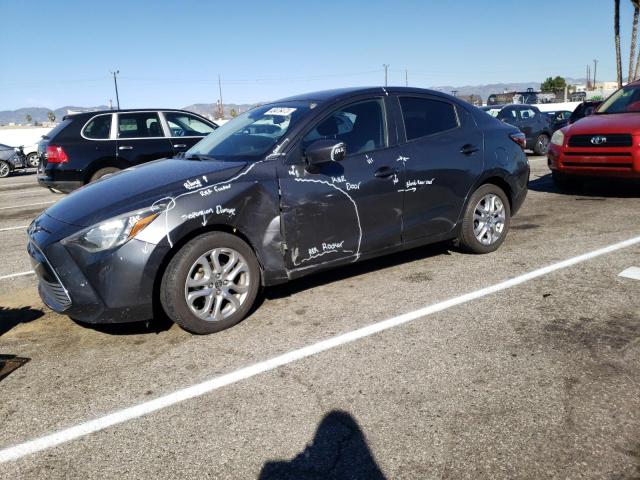 Toyota Scion ia (2016)