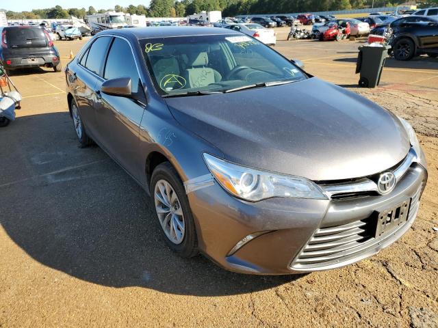 Toyota Camry le a (2017)