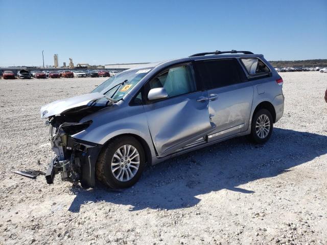 Toyota Sienna xle (2011)