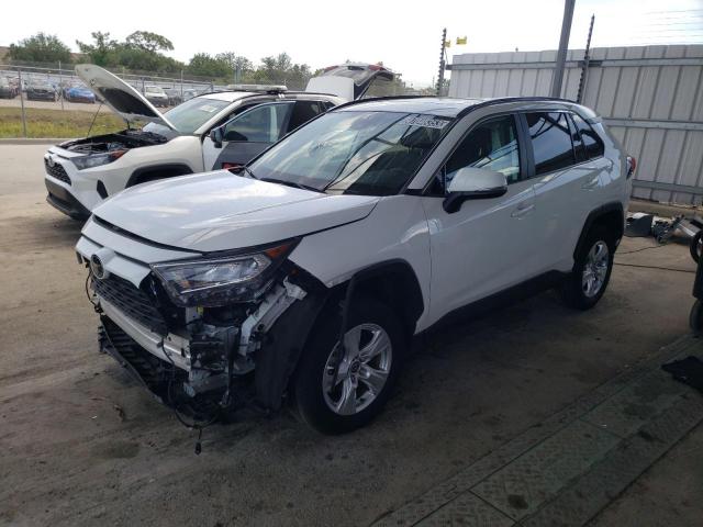 Toyota Rav4 xle (2021)