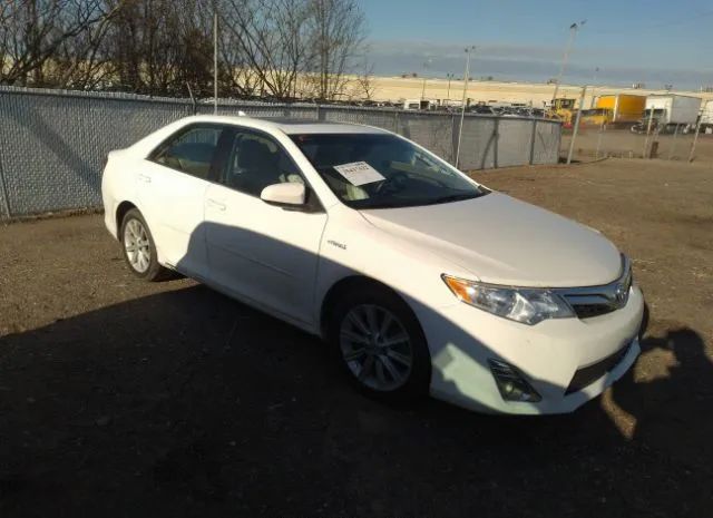 Toyota Camry hybrid (2012)