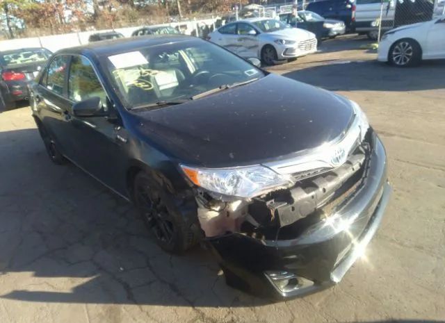 Toyota Camry hybrid (2014)