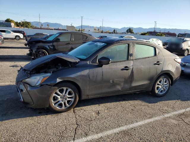 Toyota Scion ia (2016)