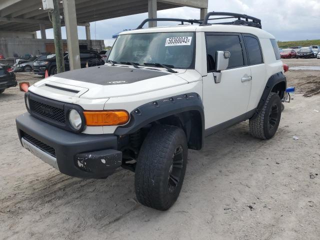 Toyota Fj cruiser (2014)