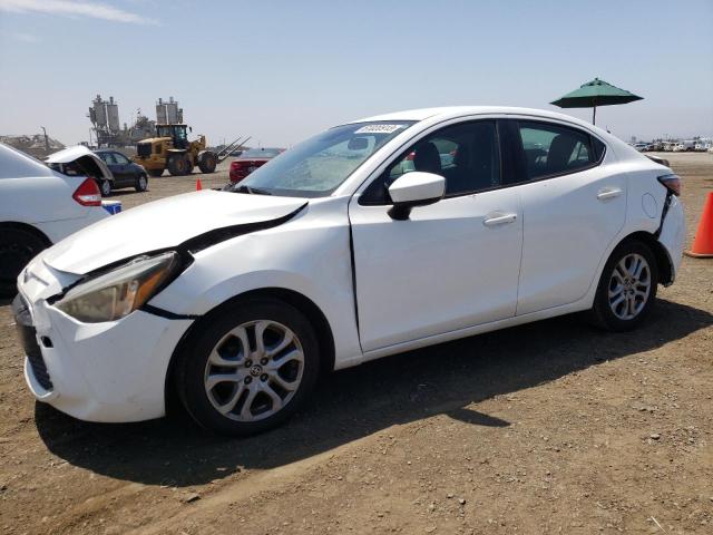 Toyota Scion ia (2016)