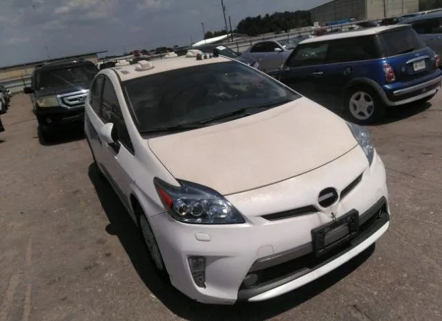 Toyota Prius plug-in (2015)