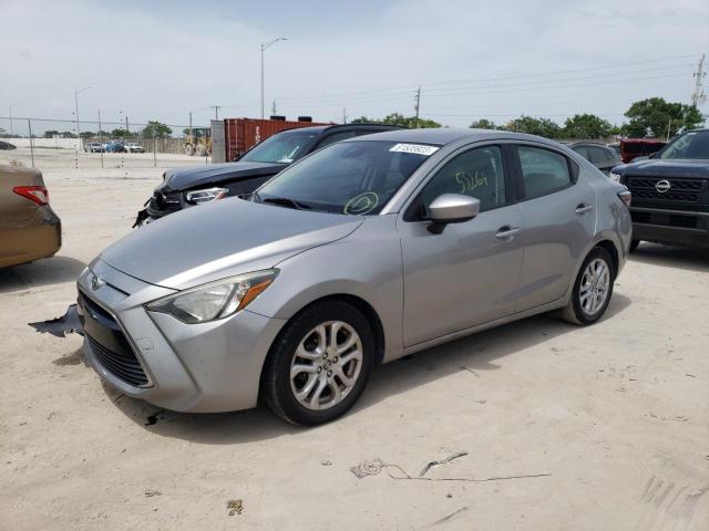 Toyota Scion ia (2016)