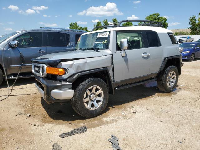 Toyota Fj cruiser (2014)