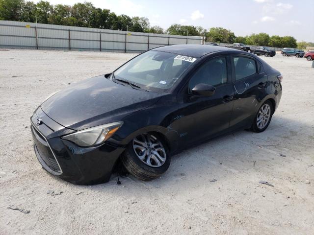 Toyota Scion ia (2016)