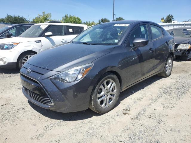 Toyota Scion ia (2016)