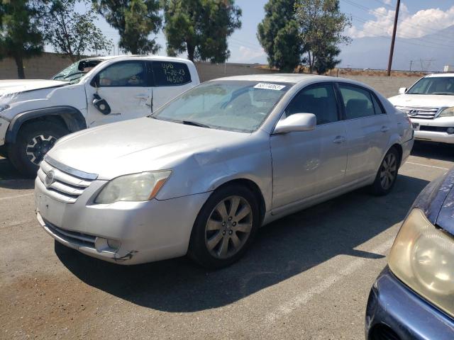 Toyota Avalon xl (2005)
