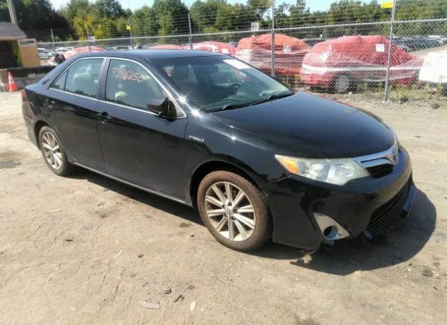 Toyota Camry hybrid (2014)