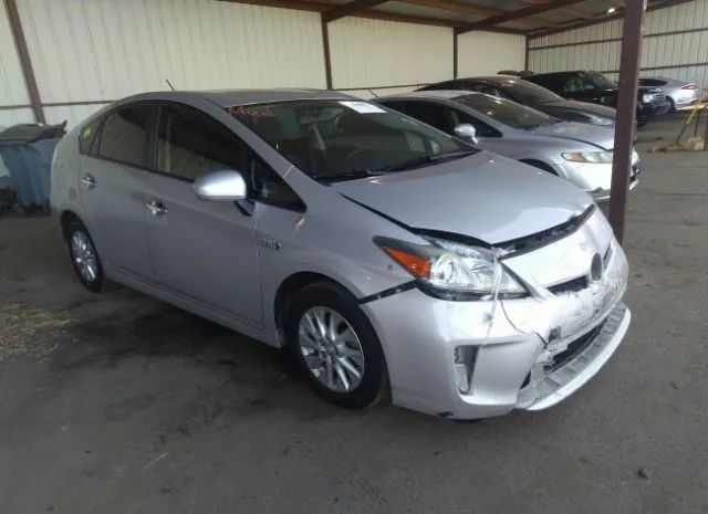 Toyota Prius plug-in (2014)
