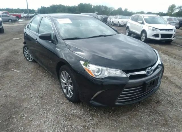Toyota Camry hybrid (2015)