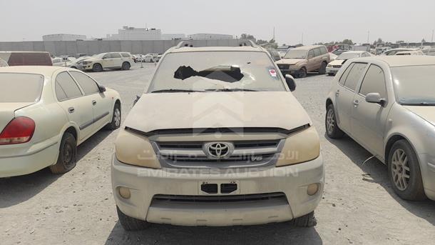 Toyota Fortuner (2006)