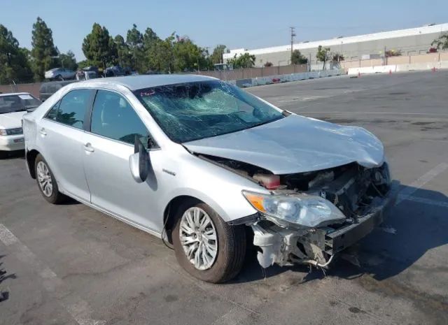 Toyota Camry hybrid (2013)