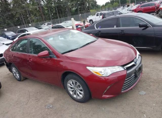Toyota Camry hybrid (2016)
