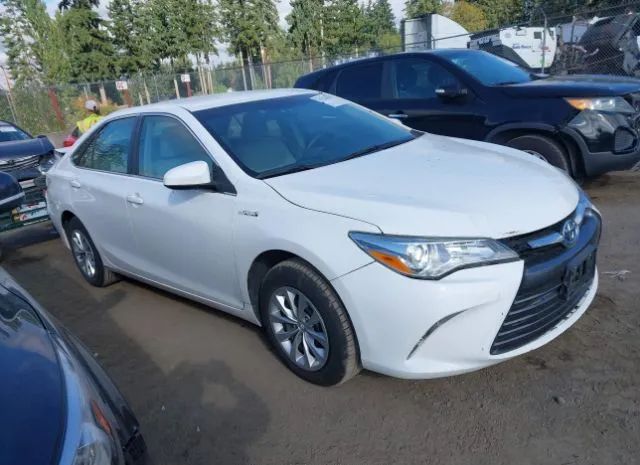 Toyota Camry hybrid (2015)