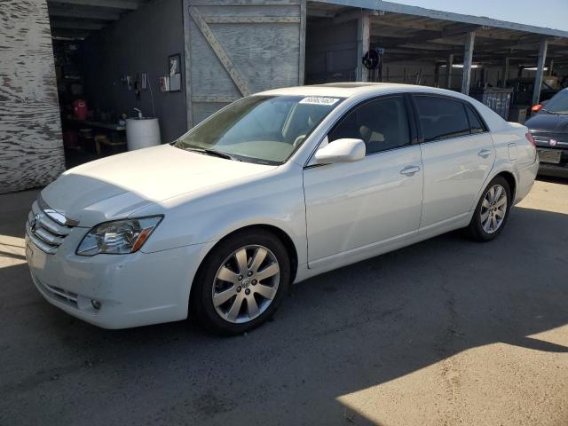 Toyota Avalon xl (2005)