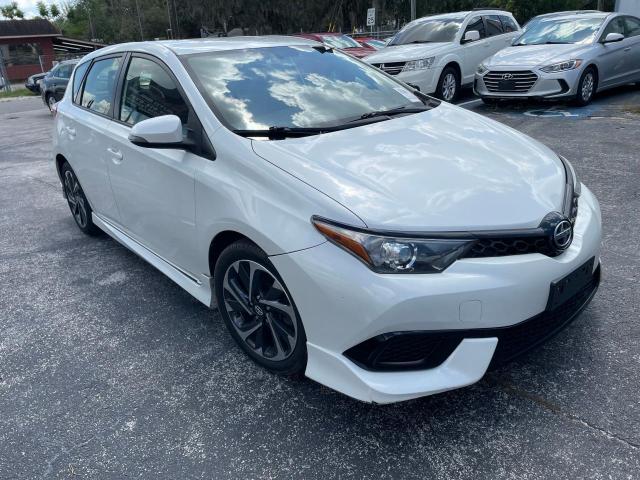 Toyota Scion im (2016)
