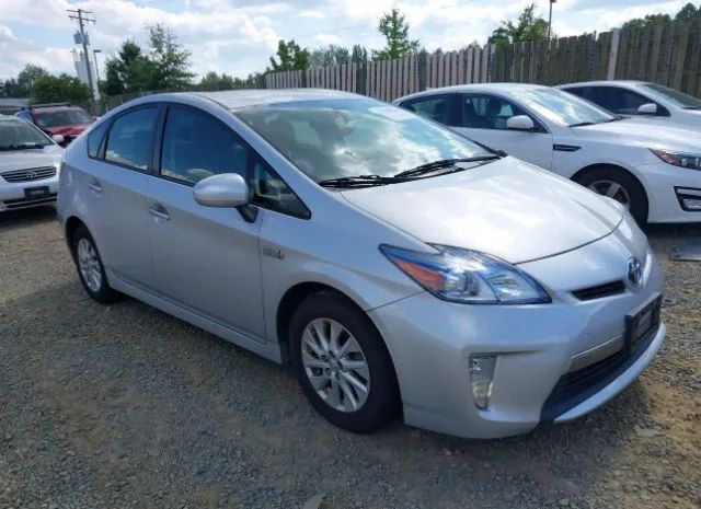 Toyota Prius plug-in (2013)