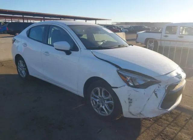 Toyota Scion ia (2016)