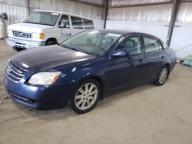 Toyota Avalon lim (2005)