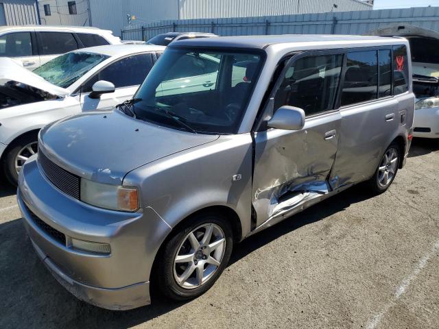 Toyota Scion xb (2005)