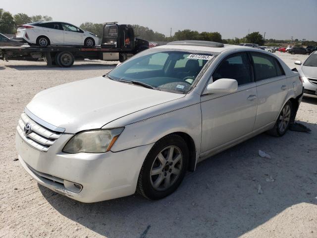 Toyota Avalon xl (2005)