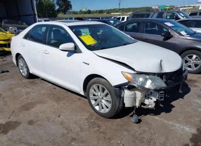 Toyota Camry hybrid (2014)
