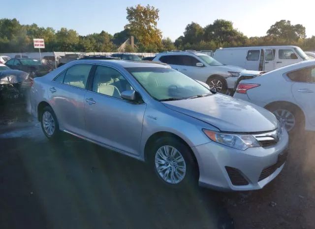 Toyota Camry hybrid (2014)