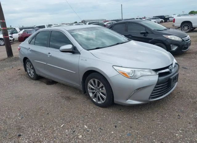 Toyota Camry hybrid (2015)