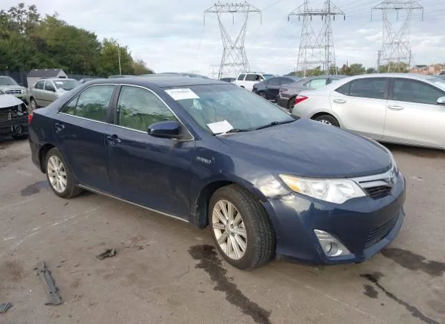 Toyota Camry hybrid (2014)