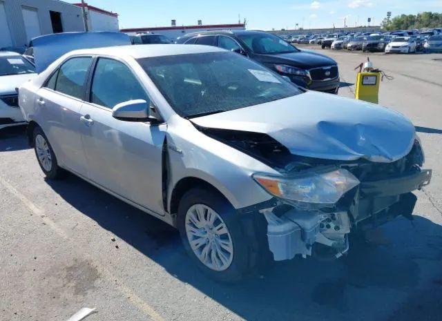 Toyota Camry hybrid (2014)