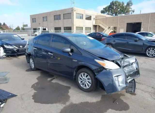 Toyota Prius plug-in (2015)