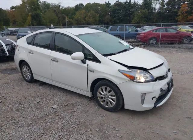 Toyota Prius plug-in (2015)