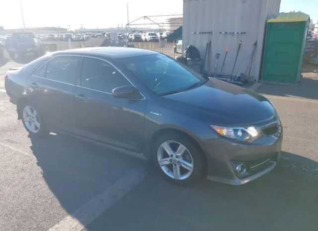 Toyota Camry hybrid (2014)