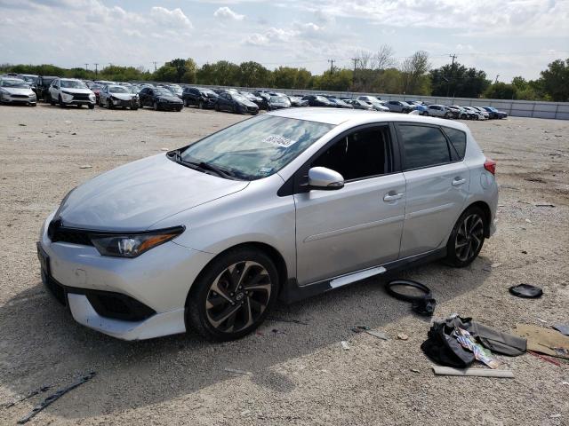 Toyota Scion im (2016)