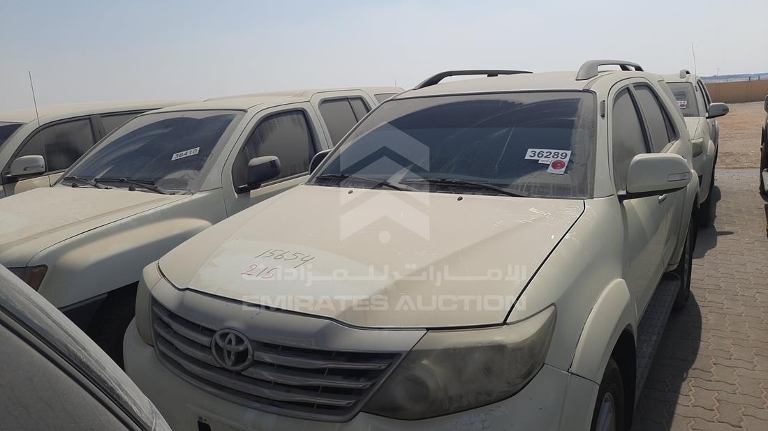Toyota Fortuner (2013)