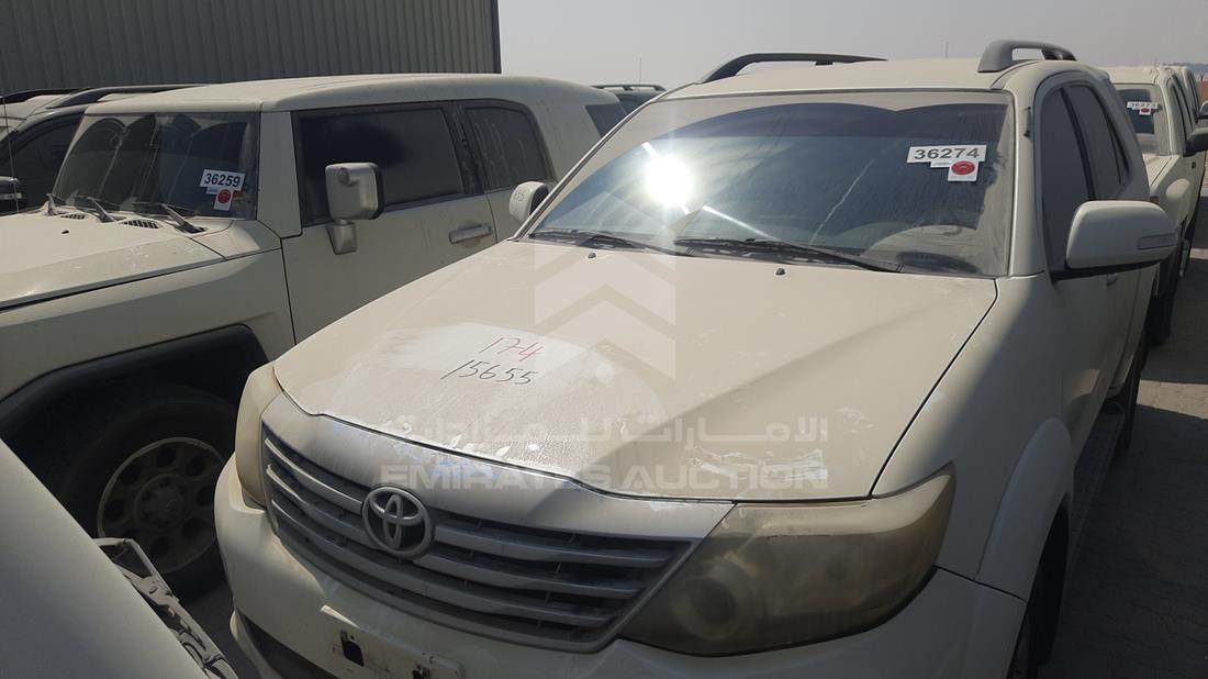 Toyota Fortuner (2013)