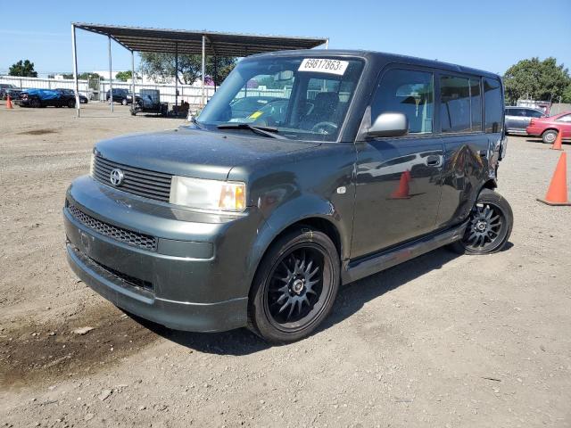 Toyota Scion xb (2004)