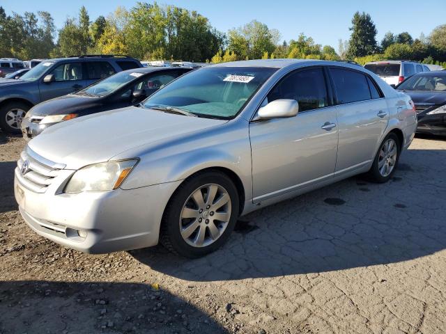 Toyota Avalon xl (2005)