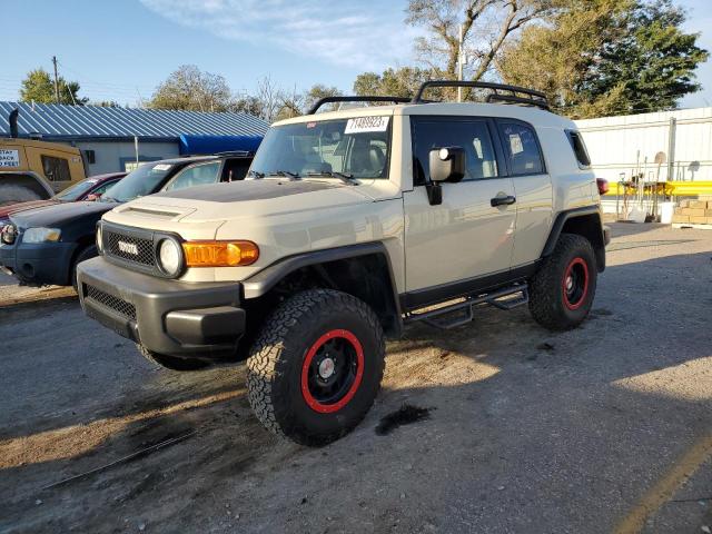 Toyota Fj cruiser (2010)