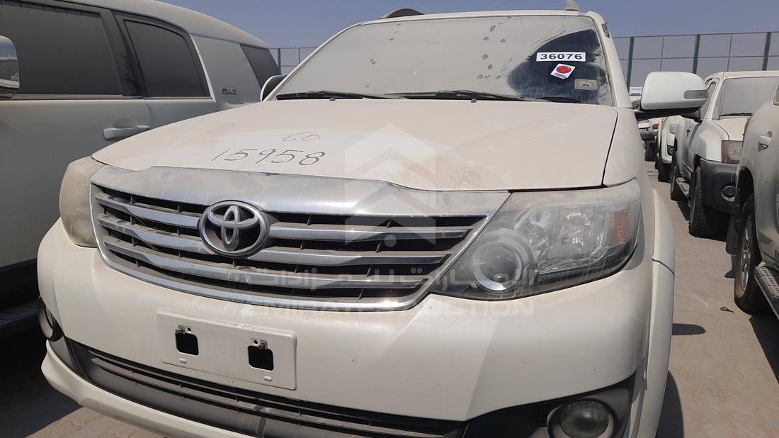 Toyota Fortuner (2013)