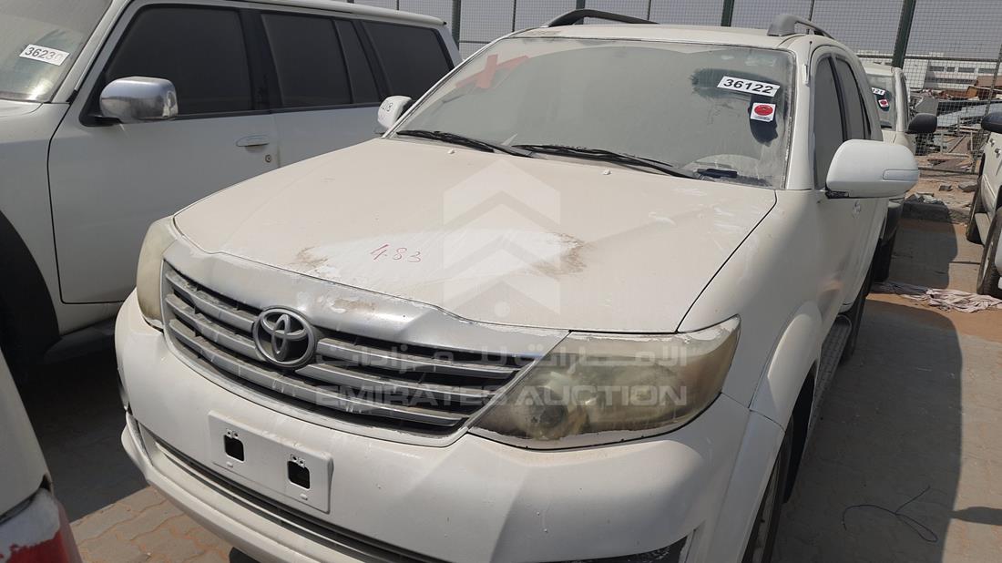 Toyota Fortuner (2012)