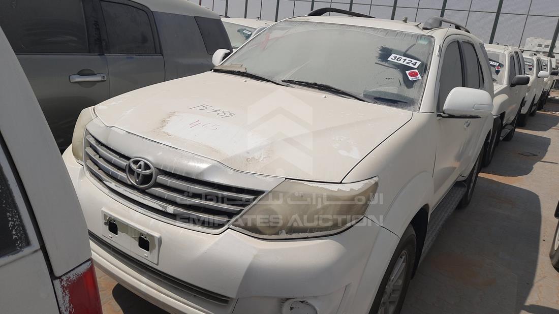 Toyota Fortuner (2013)