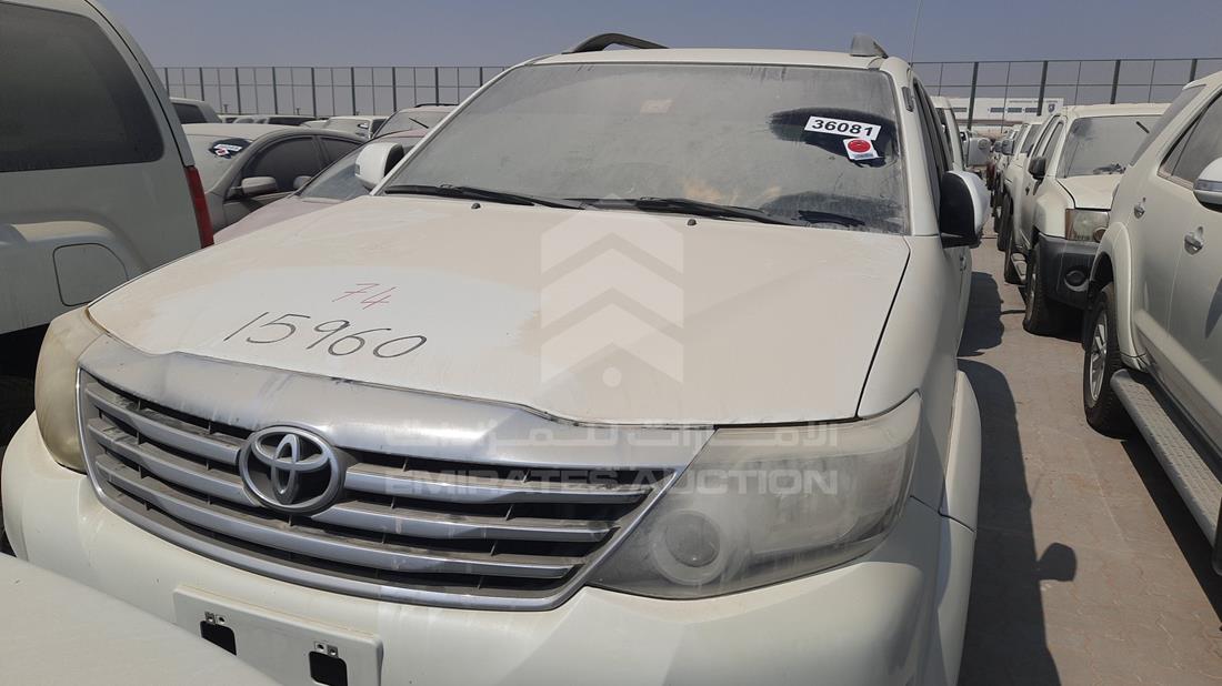 Toyota Fortuner (2013)